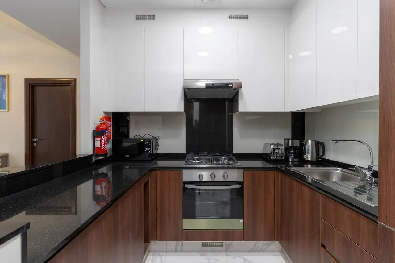 J One Tower Luxury Apartments From Estate Home Holiday Dubai
