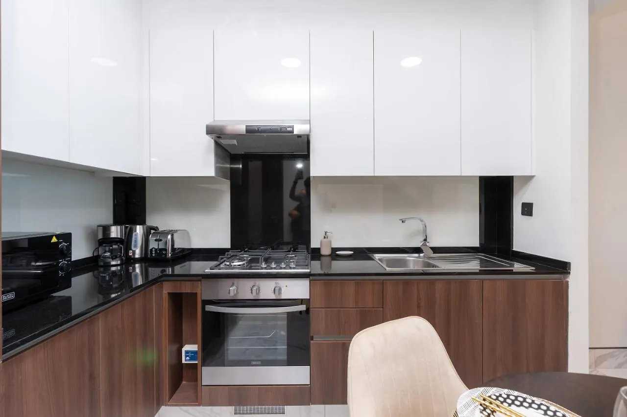 J One Tower Luxury Apartments From Estate Home Holiday Dubai 0*,  Emirados Árabes Unidos